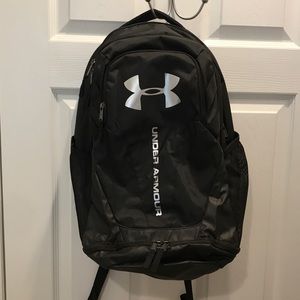NWOT Under Armour Hustle 3.0 Backpack